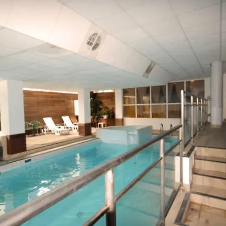 Le - Piscine 11 - Pour 4 Personnes Mae-8734 * Gourette
